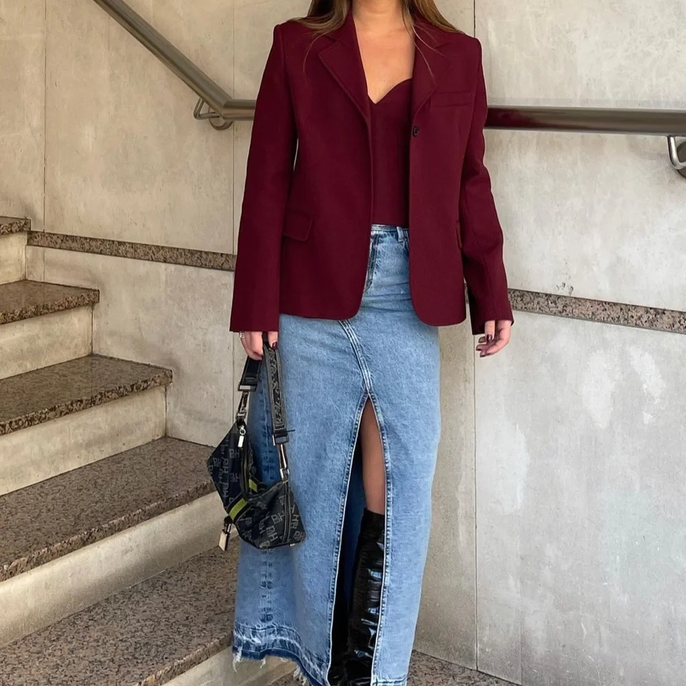 Zara Set - Wine Buttoned Tailored Blazer & Sweetheart Neckline Bustier - Picture 2 of 16